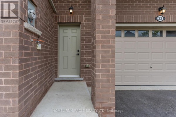 Great room - 32 Alan Williams Trail, Uxbridge, ON L9P0R6 Photo 3