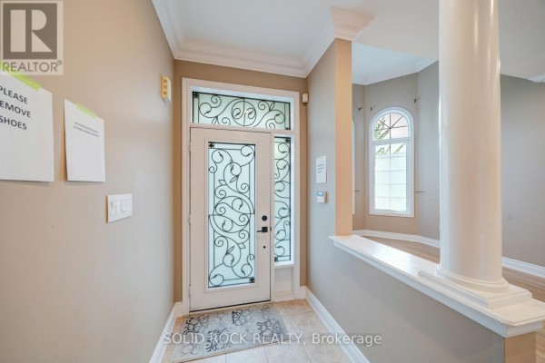 32 Albert Roffey Crescent, Markham, ON, photo 2