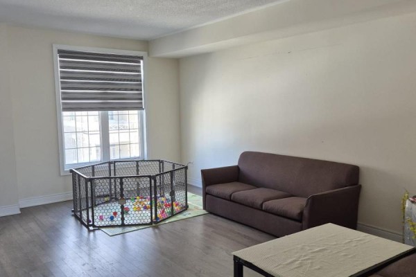 32 Andress Way, Markham, ON L3S0E9 Photo 4