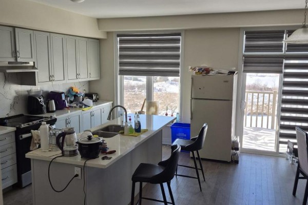 32 Andress Way, Markham, ON L3S0E9 Photo 5