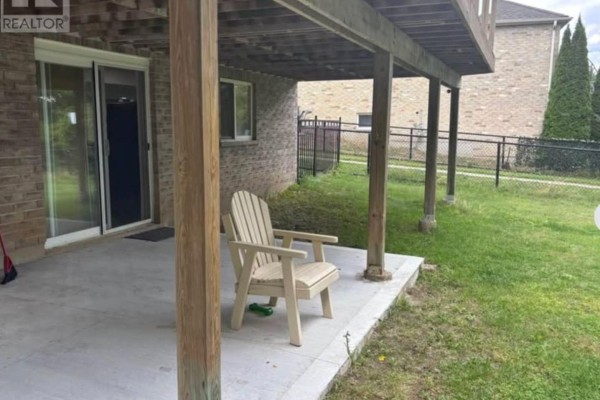 32 Apple Ridge Drive, Kitchener, ON, photo 3