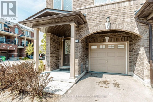 32 Arcola Street, Brampton, ON, photo 2