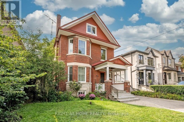 32 Belcourt Road, Toronto, ON M4S2T9 Photo 3