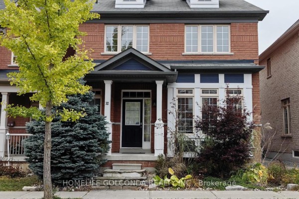 32 Cardrew Street, Markham