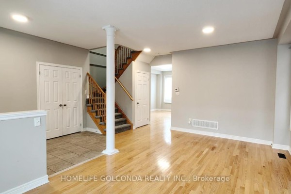 Eating area - 32 Cardrew Street, Markham, ON L6B1G9 Photo 5