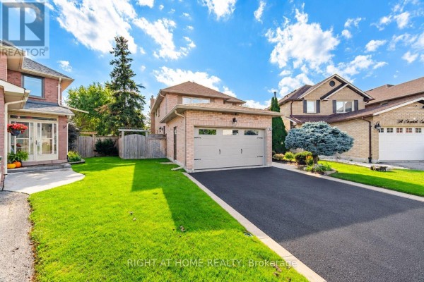 32 Cheviot Crescent, Brampton, ON L6Z4H2 Photo 2