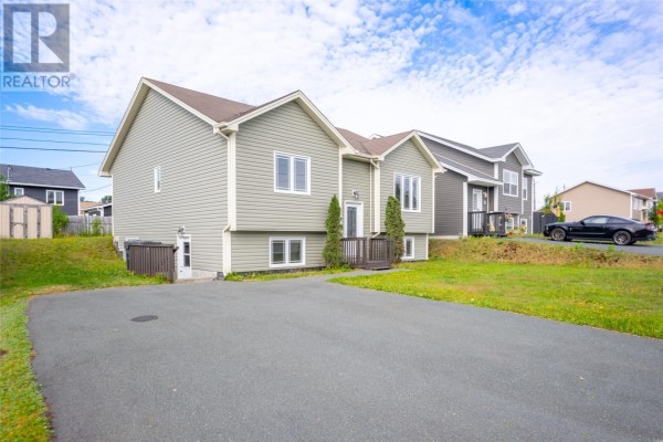 32 Comerfords Road, Conception Bay South, NL, photo 2