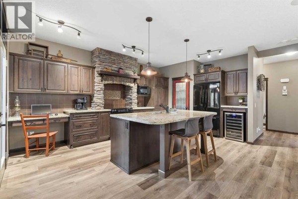 Pantry - 32 Cranarch Bay Se, Calgary, AB T3M0W6 Photo 3