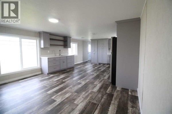 4pc Bathroom - 32 Deerglen, High Level, AB T0H1Z0 Photo 5