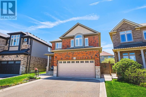 32 Dulgaren Street, Hamilton, ON, photo 2