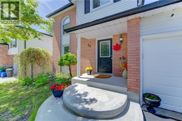 32 Enfield Drive, Cambridge, ON, photo 3