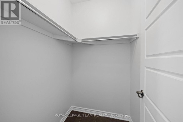 Primary Bedroom - 32 Escallonia Court, Ottawa, ON K2S0W9 Photo 5