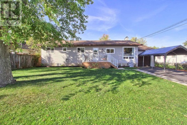 32 Franklin Beach Road, Georgina