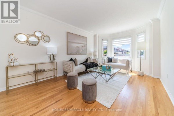 32 Gold Tree Street, Brampton, ON L6R1T9 Photo 3