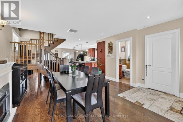 Bedroom - 32 Green Lanes, Toronto, ON M8Z4V6 Photo 3