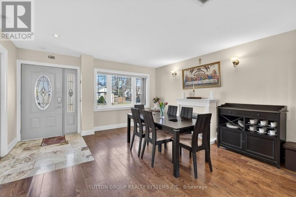 Bedroom - 32 Green Lanes, Toronto, ON M8Z4V6 Photo 4