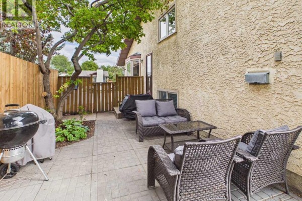32 Haliburton Crescent, Red Deer, AB, photo 3