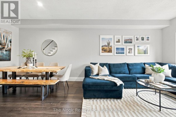 Bedroom 2 - 32 Harbourview Crescent, Toronto, ON M8V4A7 Photo 5