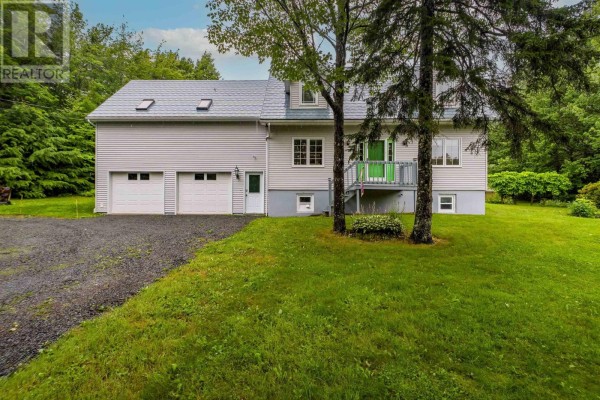 32 Kipawa Crescent, Hammonds Plains, NS, photo 2