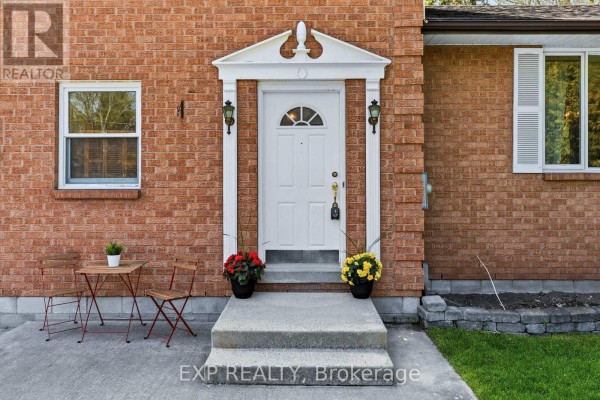 Family room - 32 Louisa Street, Georgina, ON L0E1L0 Photo 4