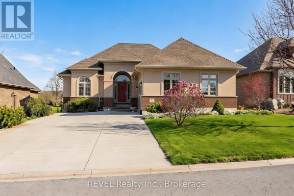 Great room - 32 Magnolia Lane, Welland, ON L3B6H9 Photo 2