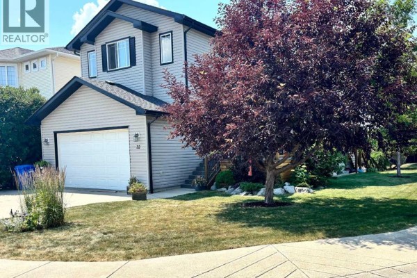 32 Meadowpark Place, Carstairs, AB, photo 2
