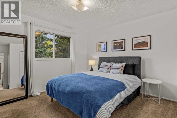 Bedroom - 32 Mount Peechee Place, Canmore, AB T1W1Z4 Photo 5