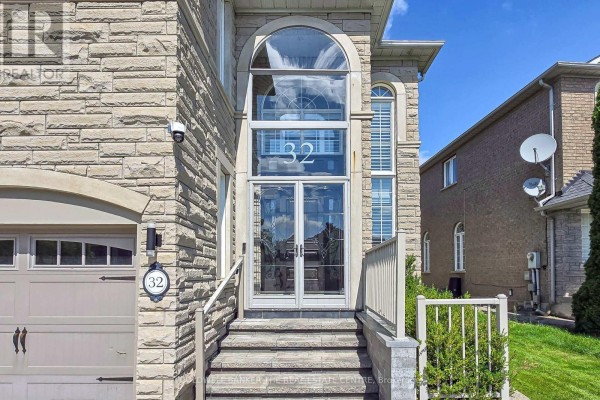Kitchen - 32 Princeton Avenue, Richmond Hill, ON L4S2E3 Photo 4