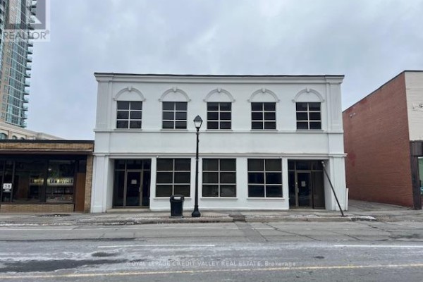 Commercial for rent at 32 Queen Street W, Brampton, ON - MLS® KCkseQ