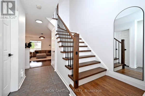 Bedroom 2 - 32 Regatta Crescent, Whitby, ON L1N9V2 Photo 5
