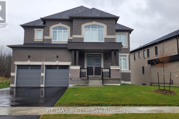 32 Rosanne Circle, Wasaga Beach