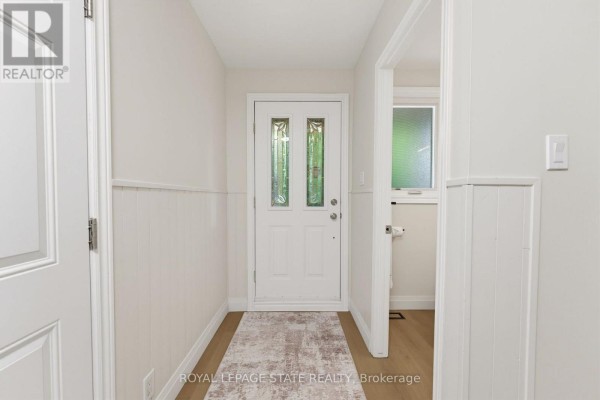 32 Silvervine Drive, Hamilton, ON, photo 3