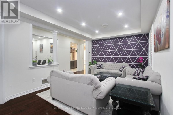 Dining room - 32 Speedwell Street, Brampton, ON L6X2Z4 Photo 5