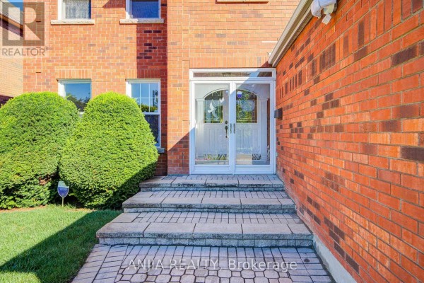 32 Turnberry Crescent, Markham, ON, photo 3