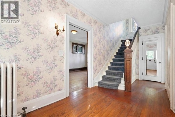 Utility room - 32 Wentworth Avenue, Cambridge, ON N1S1G6 Photo 5