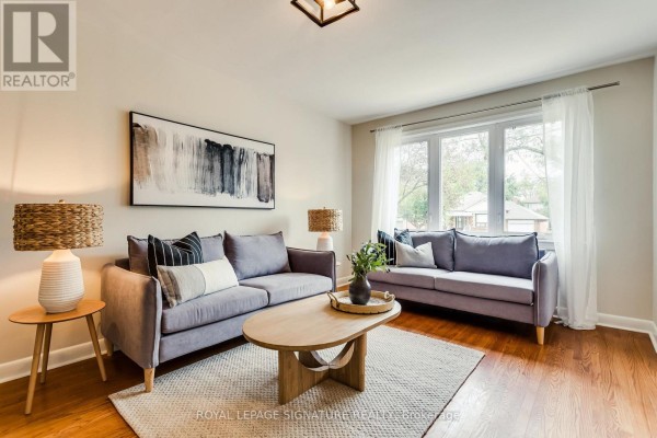 Bedroom 2 - 32 Wigan Crescent, Toronto, ON M3H3A4 Photo 5