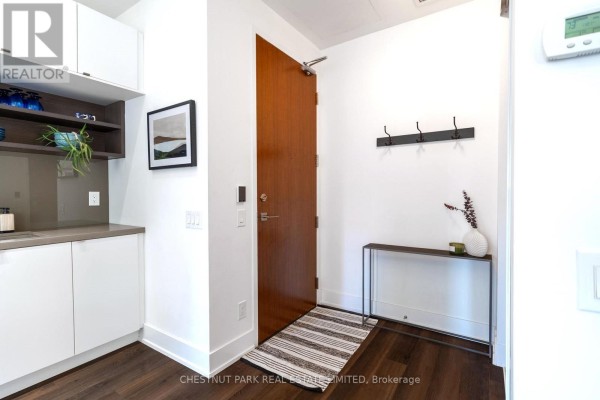 Primary Bedroom - 320 - 111 St Clair Avenue W, Toronto, ON M4V1N5 Photo 4