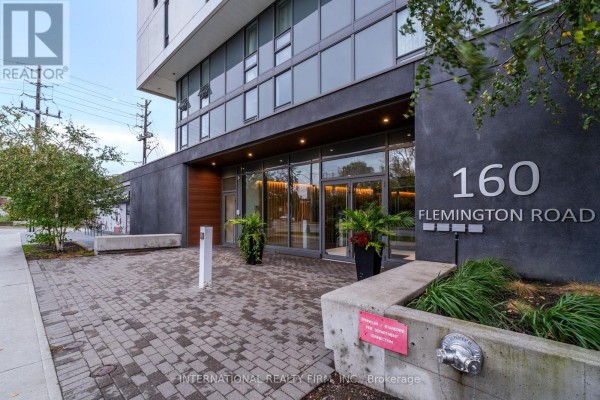 Living room - 320 - 160 Flemington Road, Toronto, ON M6A0A9 Photo 2