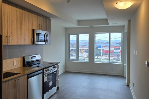 320 - 8020 Derry Road, Milton, ON L9T9N3 Photo 4