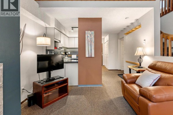 320 2021 Karen Crescent, Whistler, BC V8E0H1 Photo 5