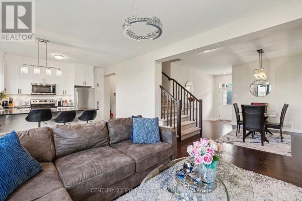 320 Canadensis Lane, Ottawa, ON K2J6X8 Photo 4