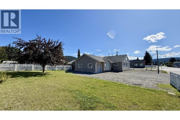 320 First Avenue, 100 Mile House, BC, photo 3