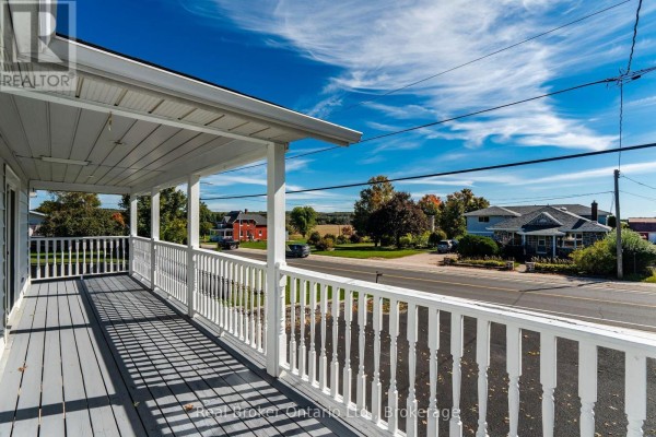 320 Lafontaine Road W, Tiny, ON, photo 2