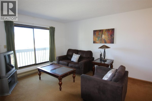 Primary Bedroom - 320 Northgate Road Unit# 310, Tumbler Ridge, BC V0C2W0 Photo 5