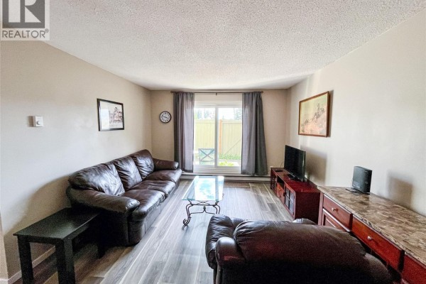 Primary Bedroom - 320 Northgate Street Unit# 111, Tumbler Ridge, BC V0C2W0 Photo 3