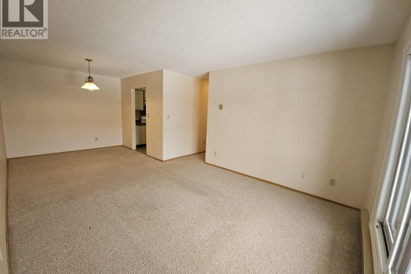 Bedroom - 320 Northgate Unit# 307, Tumbler Ridge, BC V0C2W0 Photo 3