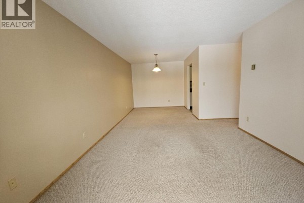 Primary Bedroom - 320 Northgate Unit# 307, Tumbler Ridge, BC V0C2W0 Photo 4