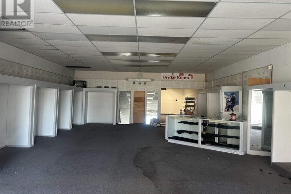 320 Queen St E, Sault Ste  Marie, ON, photo 2