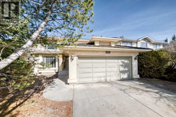 2pc Bathroom - 320 Sunmills Drive Se, Calgary, AB T2X3E7 Photo 2