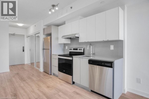Living room - 3200 Dakota Common Unit# B906, Burlington, ON L7M2A7 Photo 4